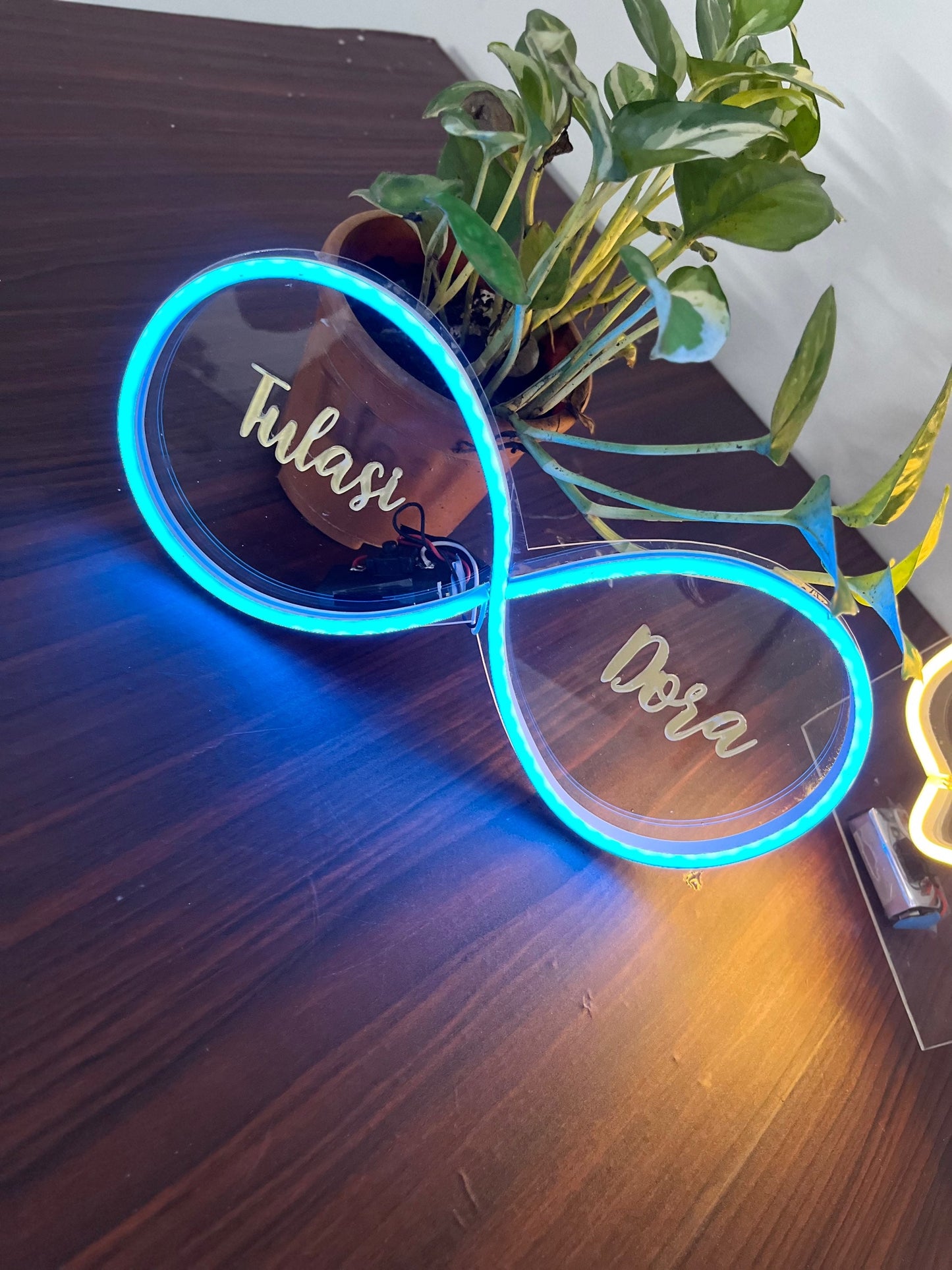 Neon infinity lit lamp